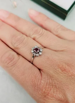 Bague marguerite or blanc rubis