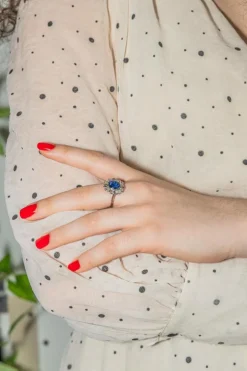 Bague Marguerite Or blanc Saphir