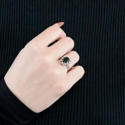 Bague marguerite or blanc, saphir et diamants