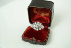 Bague marguerite or blanc diamants