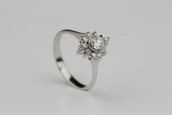Bague Marguerite Or blanc Diamants