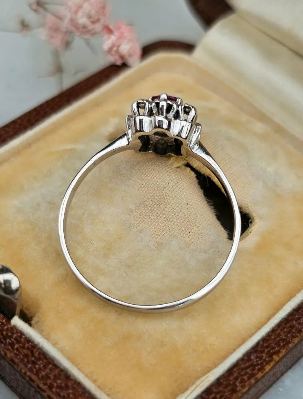 Bague marguerite or blanc rubis
