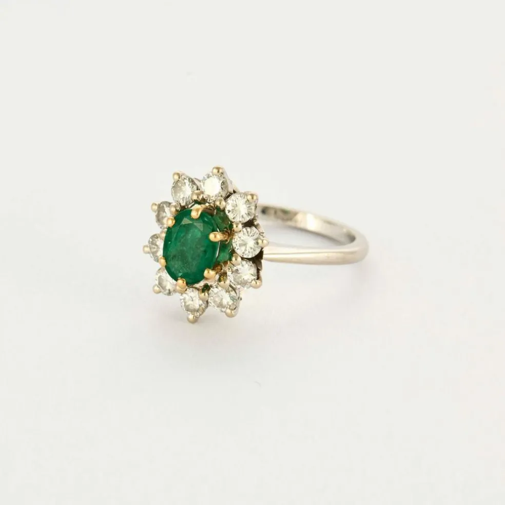 Bague Marguerite or gris et jaune, diamants et émeraude