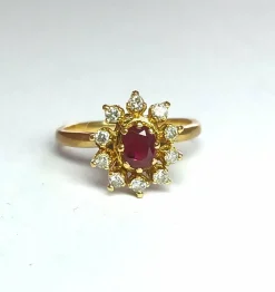 Bague marguerite or jaune, rubis et diamants
