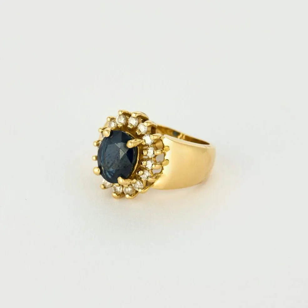 Bague marguerite, or jaune, saphir et diamants