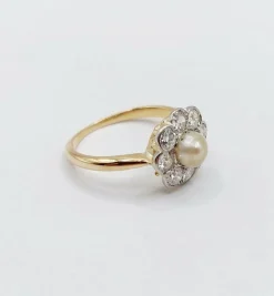 Bague marguerite or jaune et platine, perle et diamants (circa 1900)