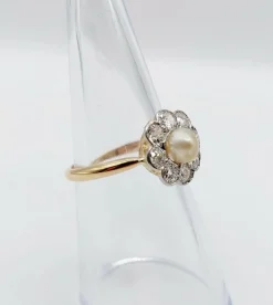 Bague marguerite or jaune et platine, perle et diamants (circa 1900)