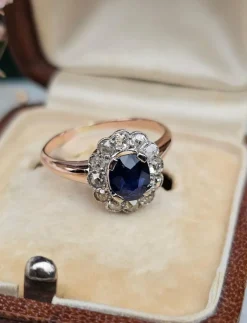 Bague Marguerite Or rose, Platine, Saphir, Diamants