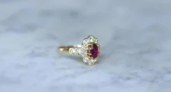 Bague Marguerite Ovale Rubis et Diamants