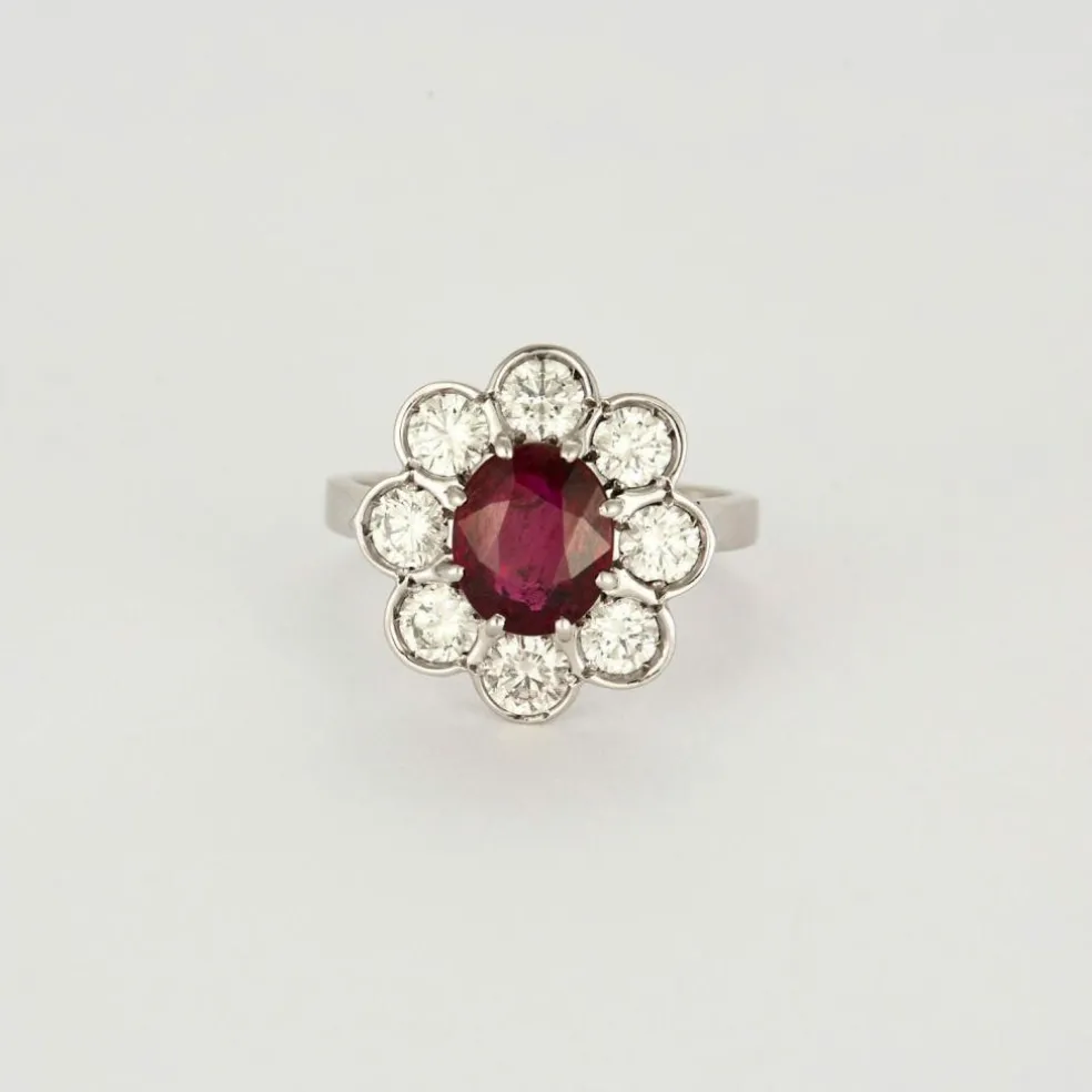 Bague marguerite platine et or blanc, rubis et diamants