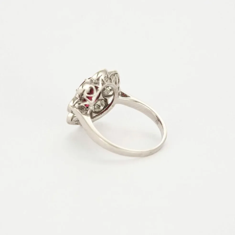 Bague marguerite platine et or blanc, rubis et diamants