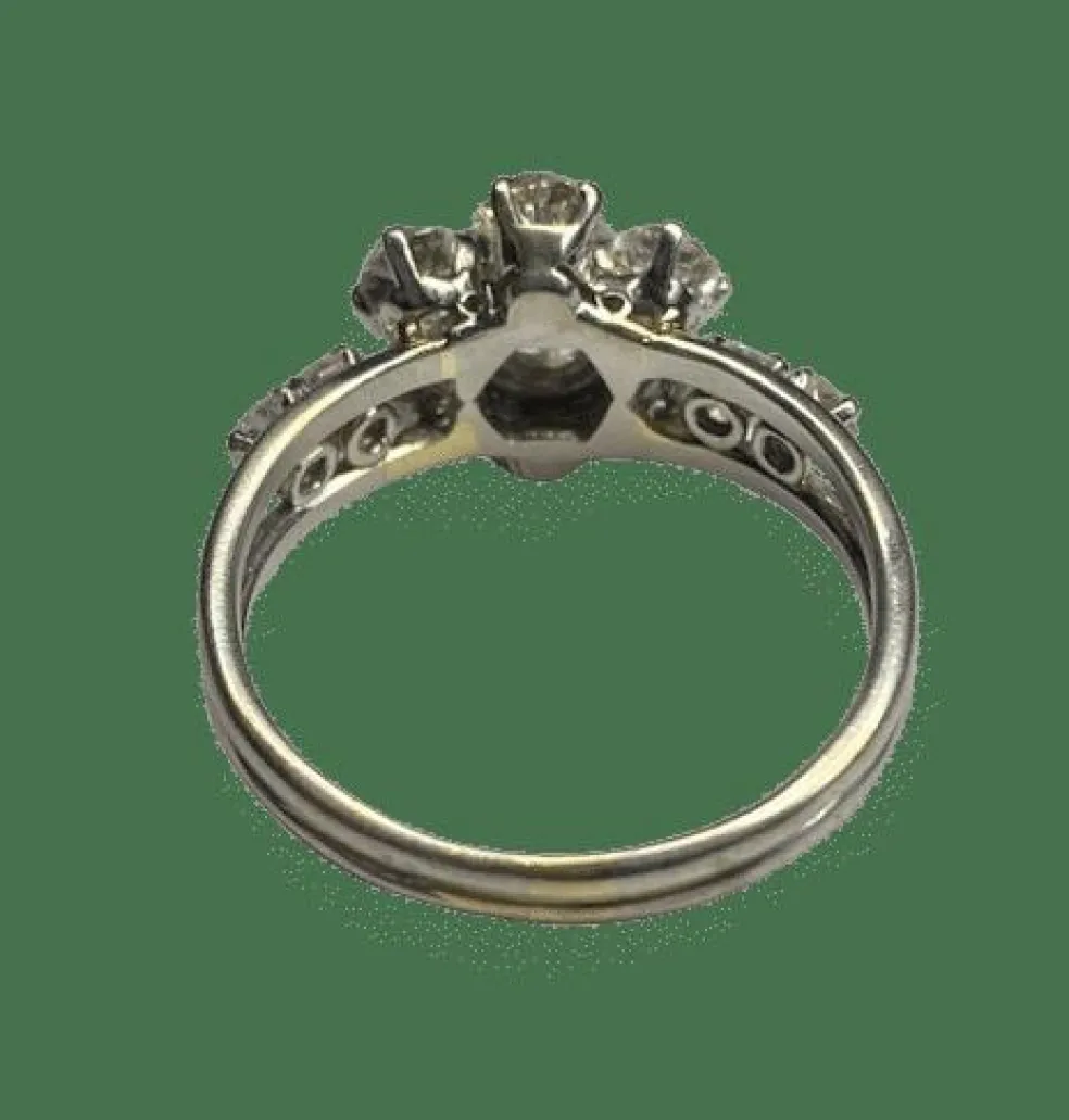 Bague marguerite platine et diamants