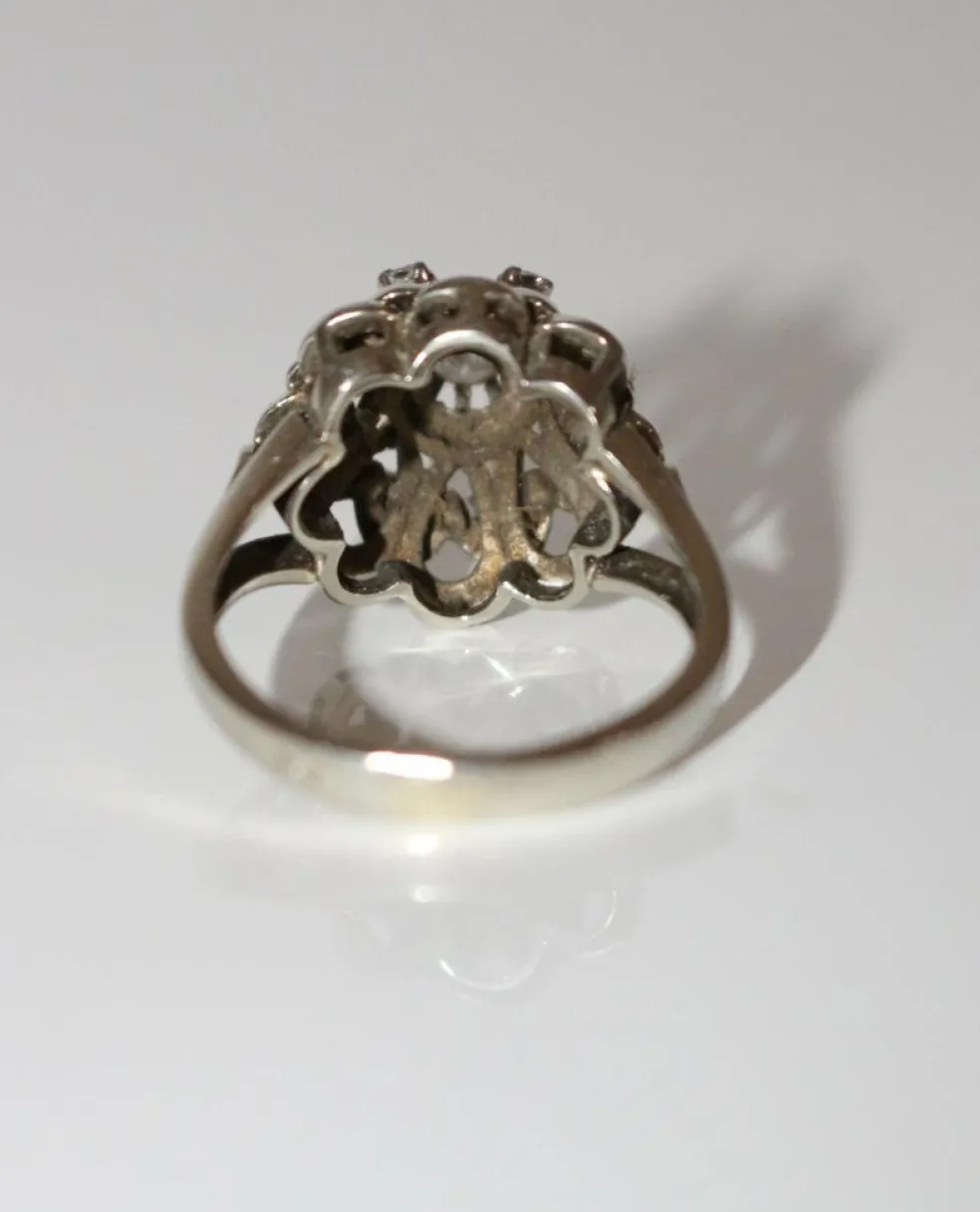 Bague marguerite platine et diamants