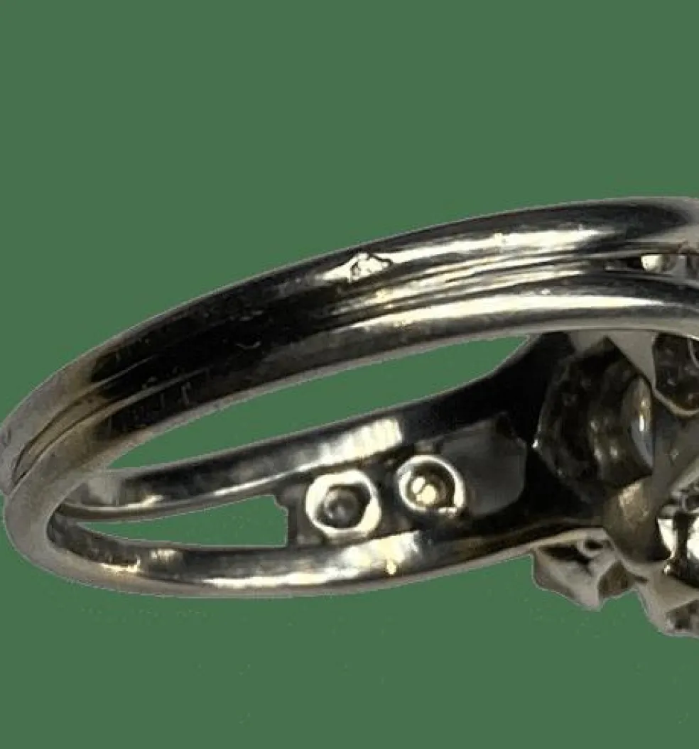 Bague marguerite platine et diamants