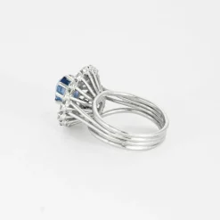 Bague Marguerite platine saphir diamants