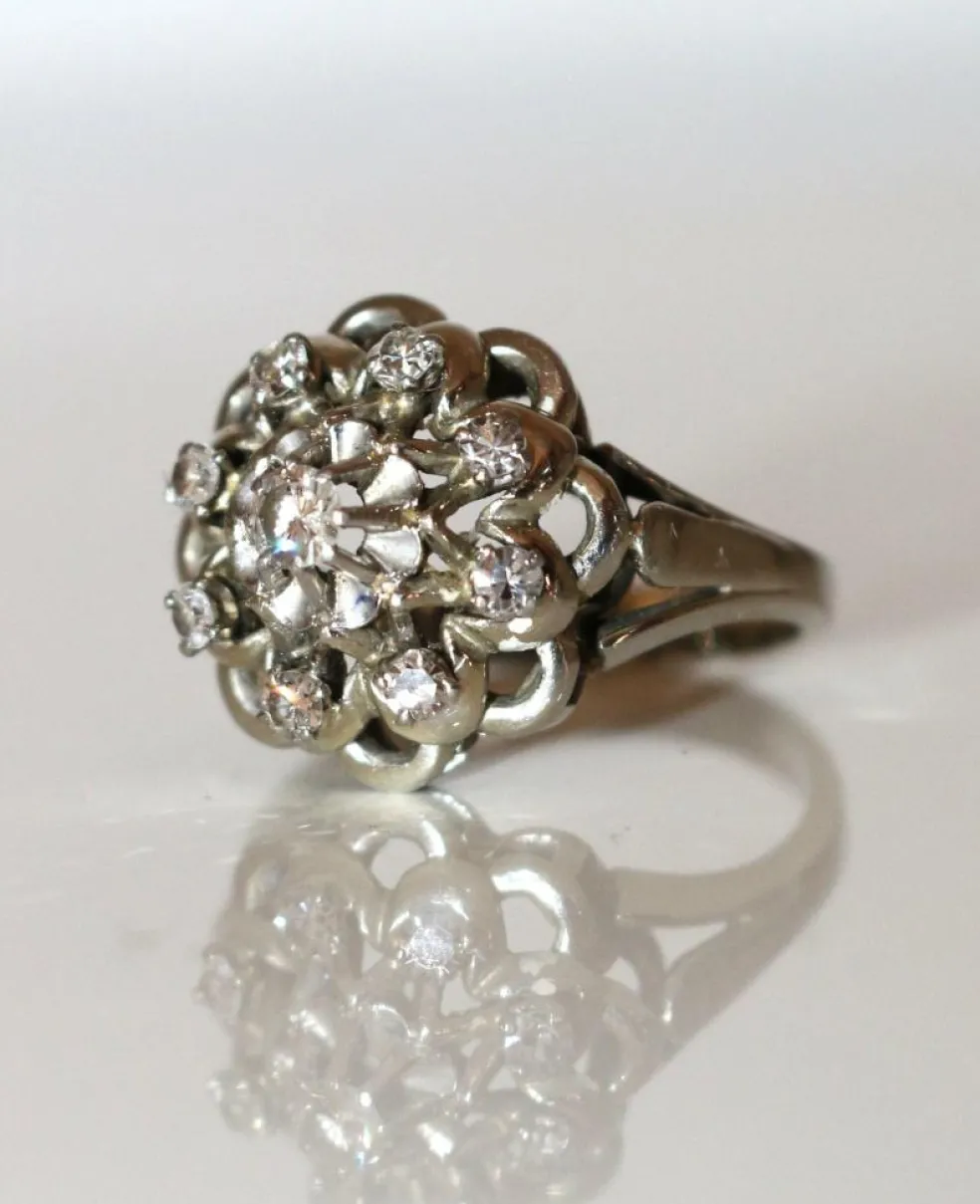 Bague marguerite platine et diamants