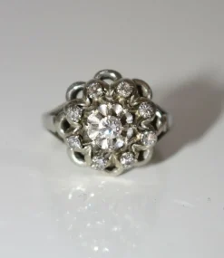 Bague marguerite platine et diamants