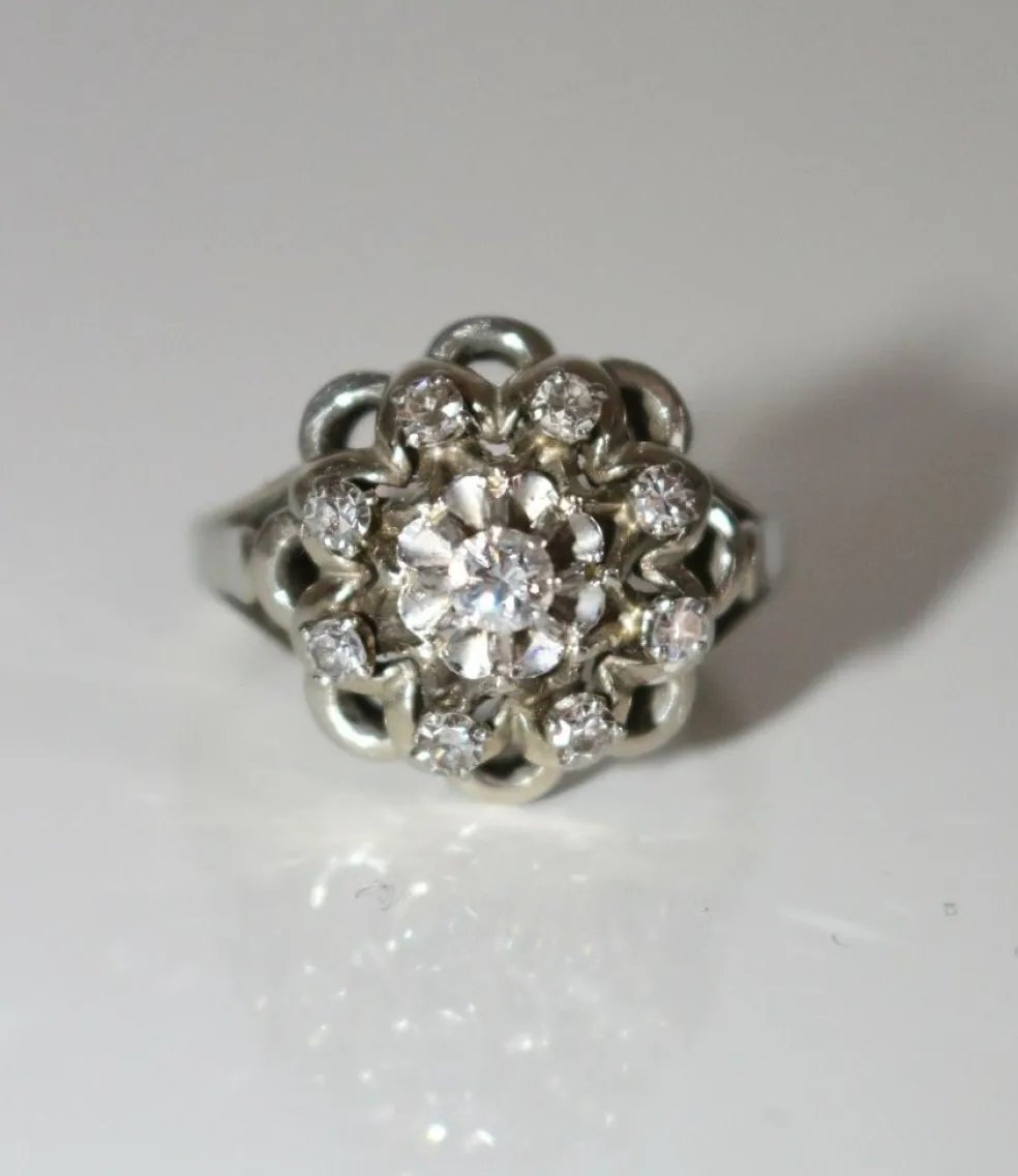 Bague marguerite platine et diamants