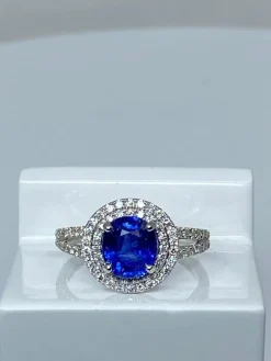 Bague marguerite ronde saphir et diamants