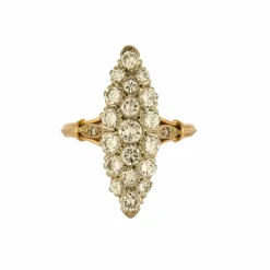 Bague marquise en or jaune et or gris, diamants