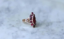 Bague Marquise Ancienne Or Rose et Grenats de Perpignan