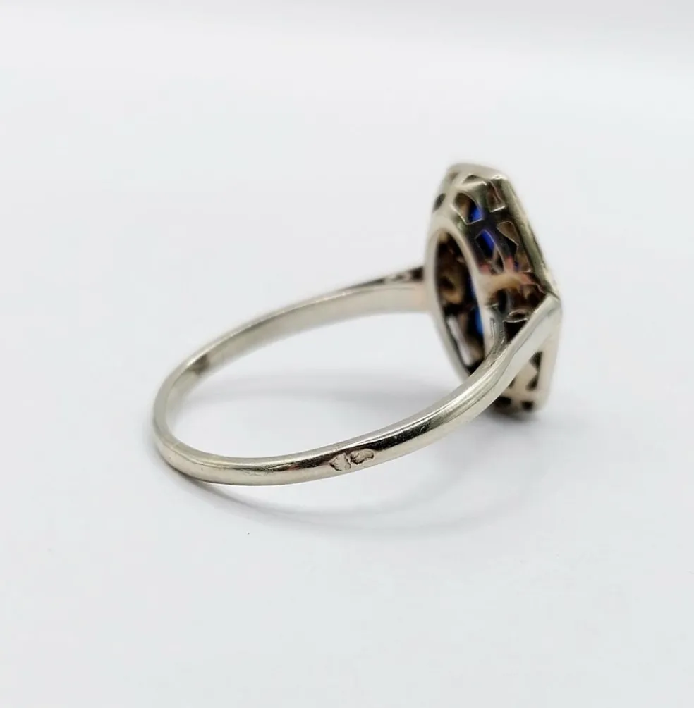Bague marquise art deco or blanc 18k diamant et sapphires calibrés (circa 1930)