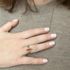 Bague marquise corail diamants