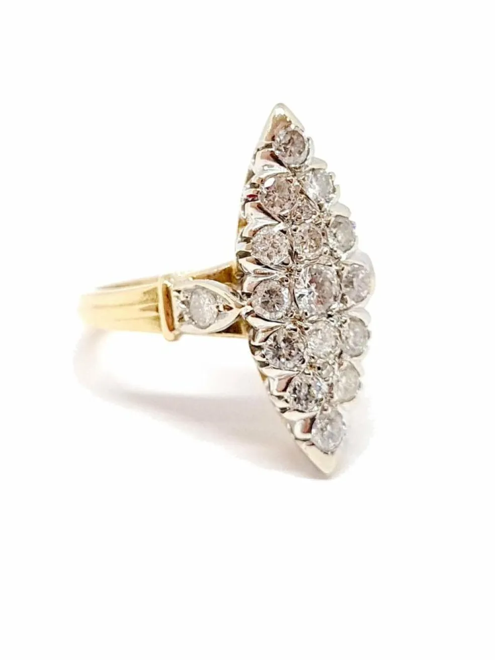Bague marquise deux ors, diamants