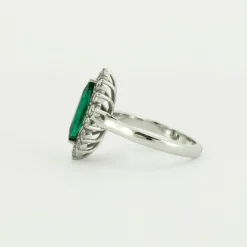 Bague Marquise Emeraude Diamants