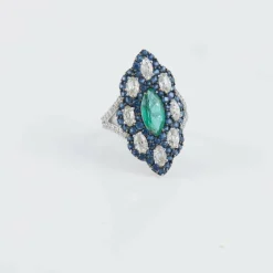 Bague Marquise Emeraude Diamants Saphirs