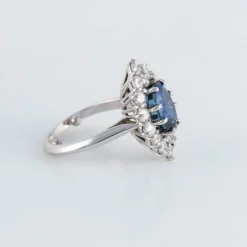 Bague marquise en or blanc 18k saphirs et diamants