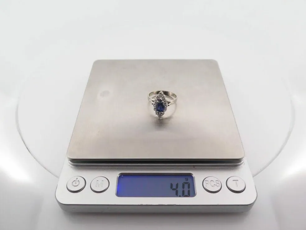 bague marquise en or blanc 18k sertie saphir 1.3ct & diamants 0.3ct 56