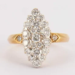 Bague marquise en or jaune, diamants