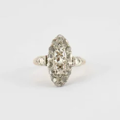 Bague marquise en or jaune, diamants taille rose