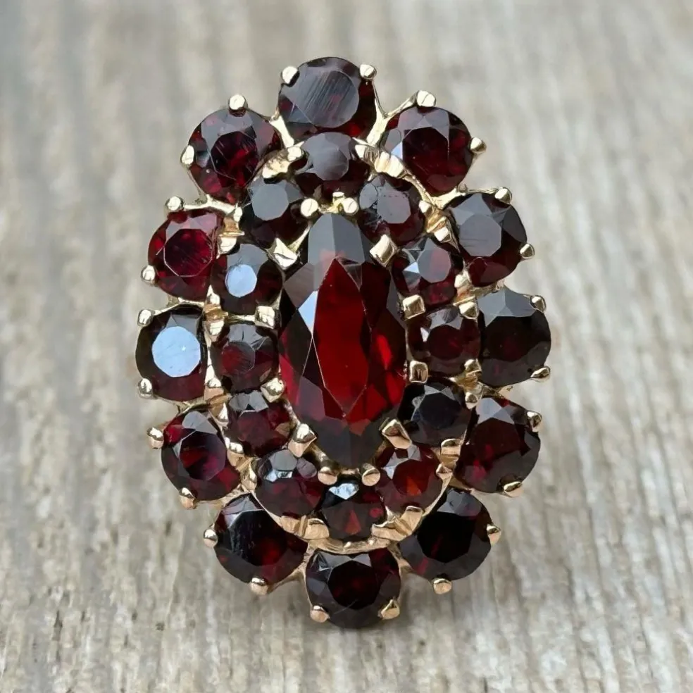 Bague marquise grenats en or rose
