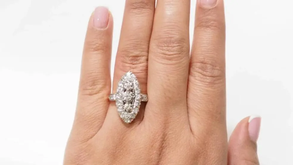 Bague marquise or bicolore et diamants