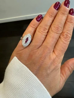 Bague Marquise or blanc - Rubis et Diamants