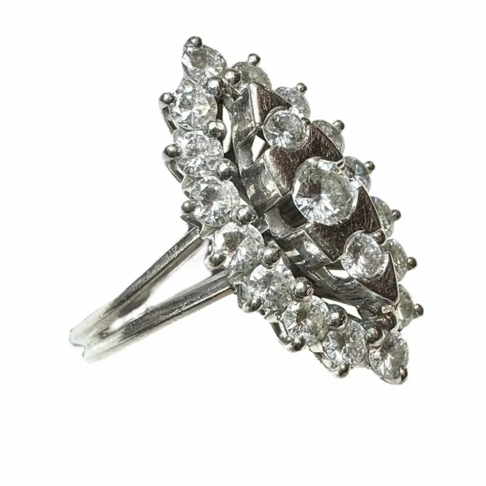 Bague Marquise or blanc diamants