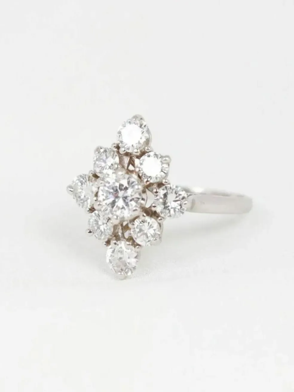 Bague marquise or diamants
