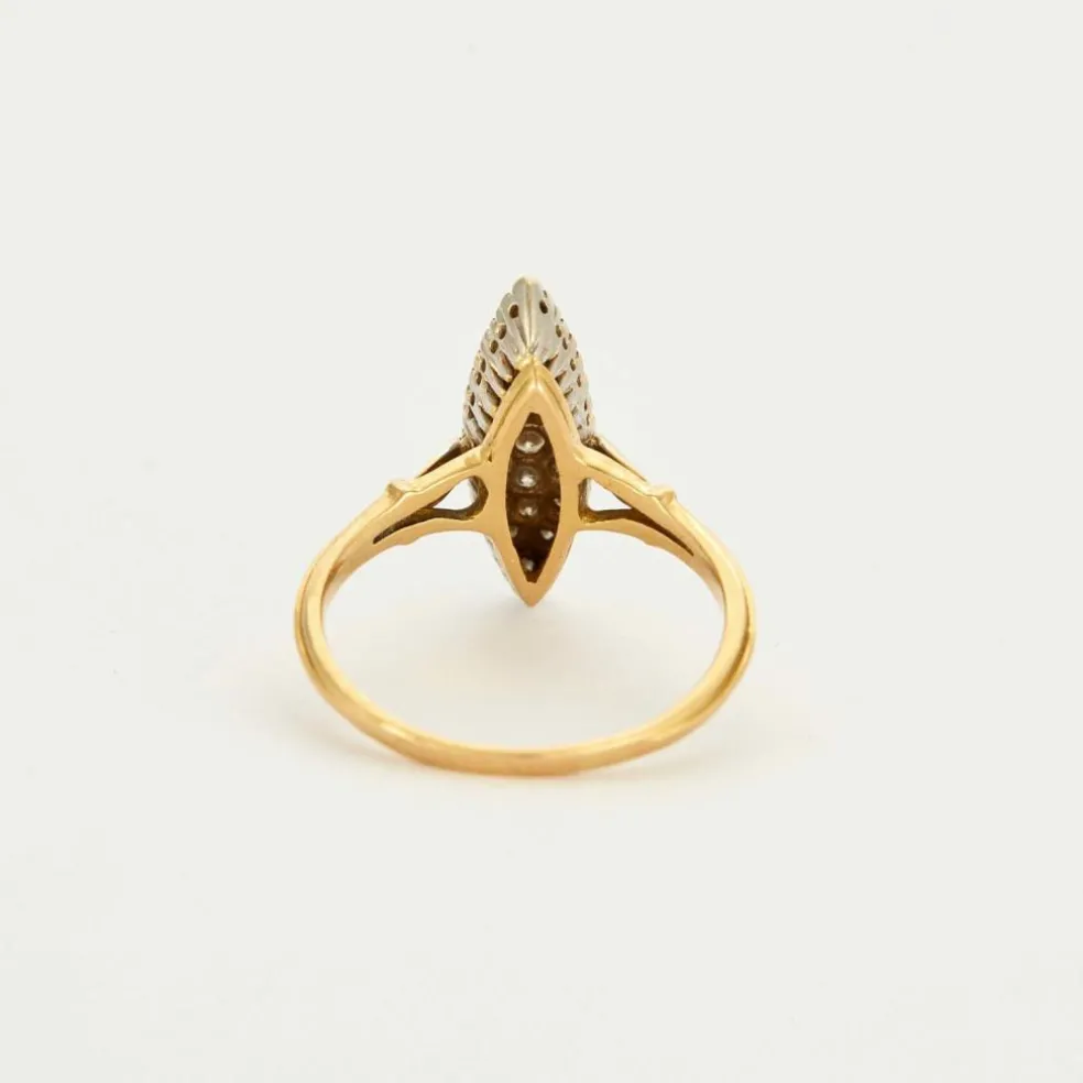 Bague marquise or gris et jaune pavée de diamants