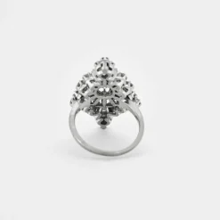 Bague marquise or gris, platine, diamants
