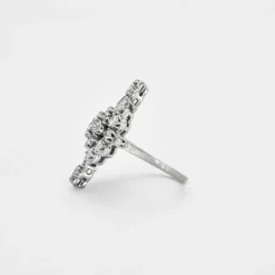 Bague marquise or gris, platine, diamants