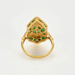 Bague Marquise or jaune, diamants et émeraudes