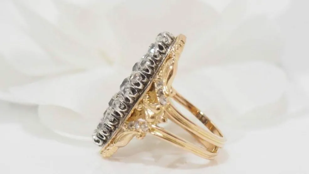 Bague marquise Or jaune Diamants