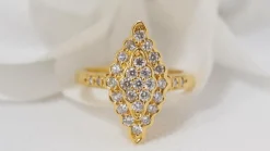 Bague marquise or jaune et diamants