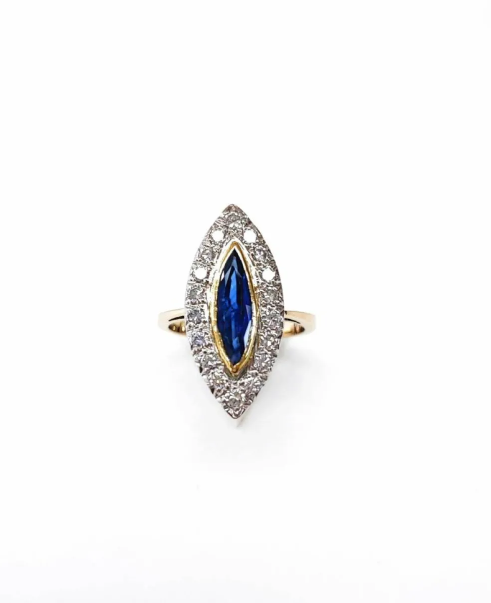 Bague marquise or jaune platine saphir et diamants