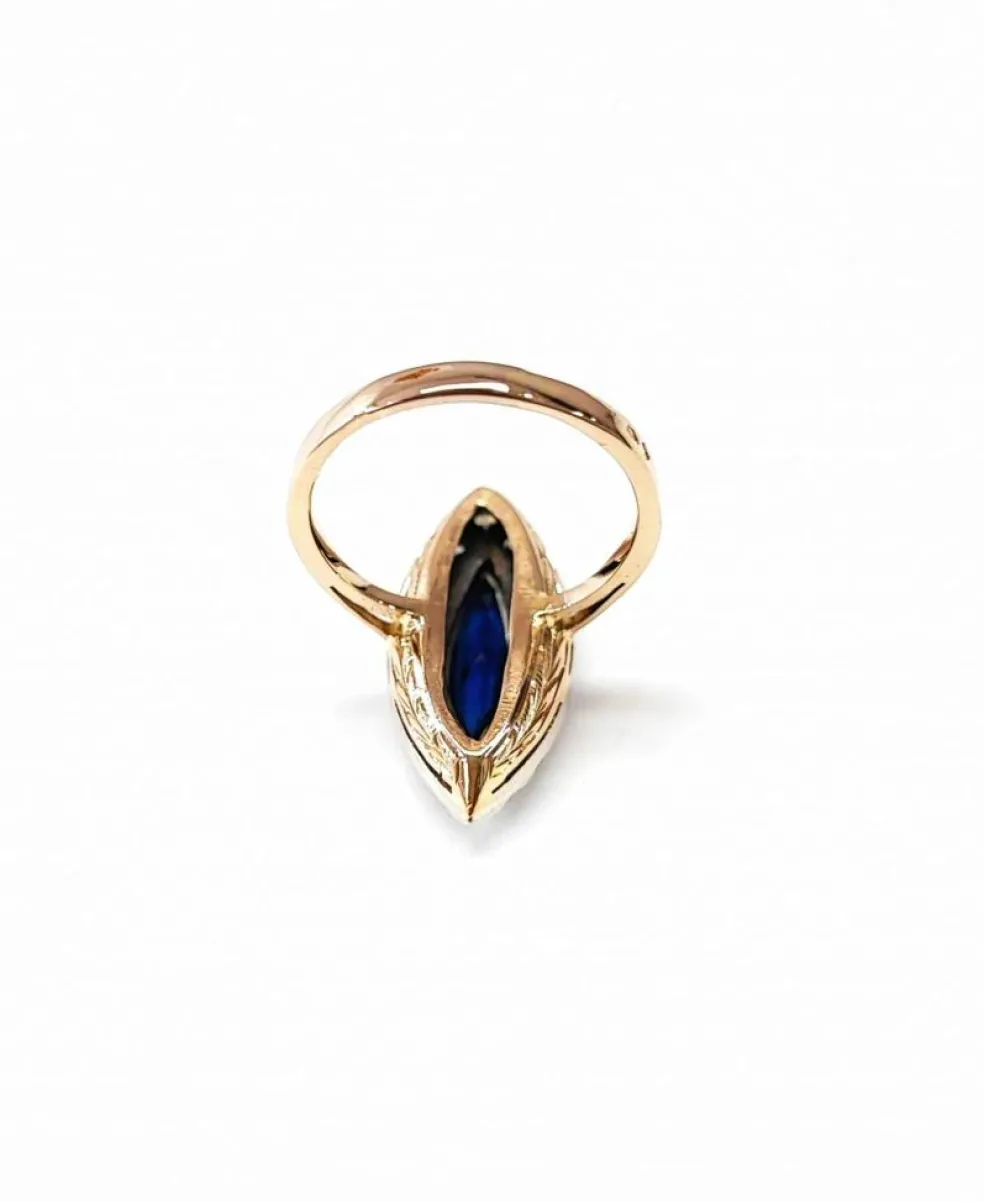 Bague marquise or jaune platine saphir et diamants