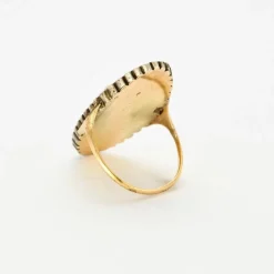 Bague marquise or jaune rubis perles