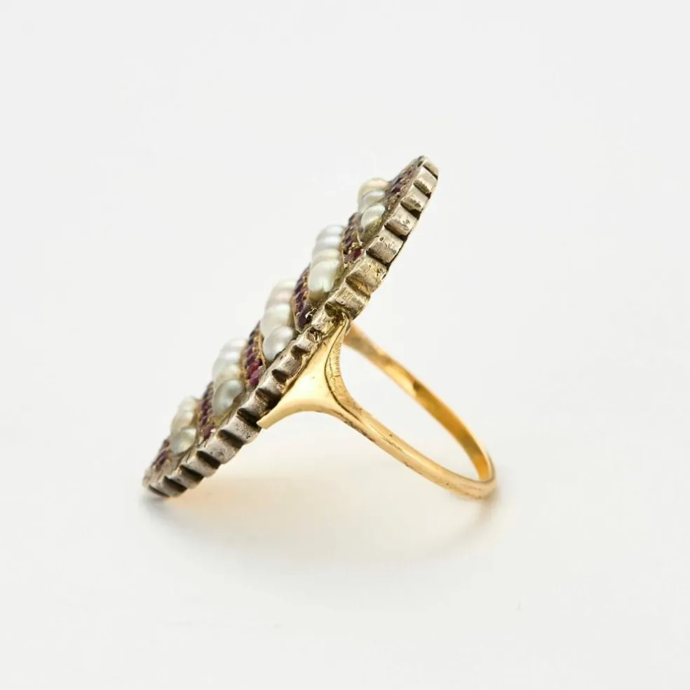 Bague marquise or jaune rubis perles