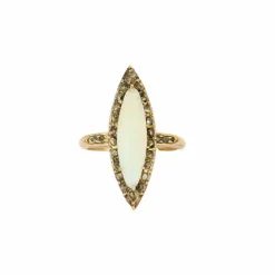 Bague marquise or rose et argent, opale et diamants